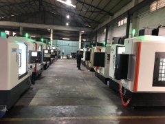 闆式家(jiā)具設備(bei)之廣東(dōng)廠家：封(fēng)邊機開(kāi)料機數(shù)控的展(zhǎn)示