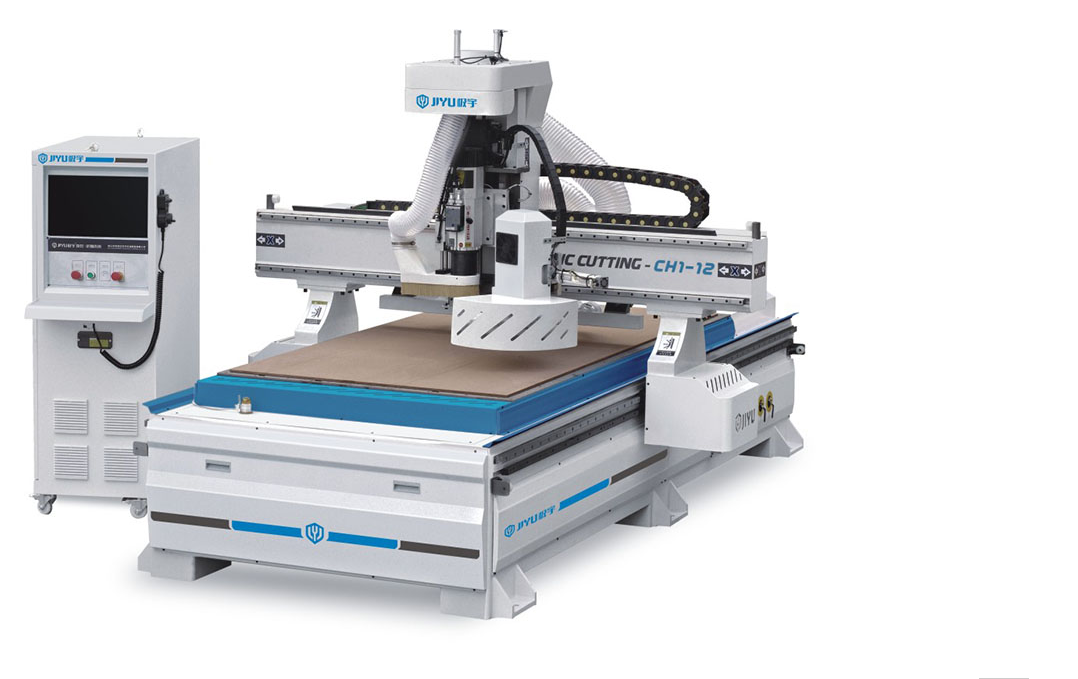 怎(zen)麽選擇一款合(he)适數控開料機(jī)